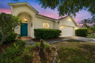 Building Photo - Great opportunity to rent in the gated community of Parkmonte in Meadow Pointe!