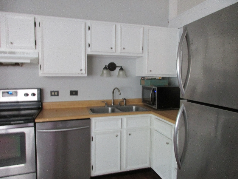 Building Photo - 3333 Chetwood Pl