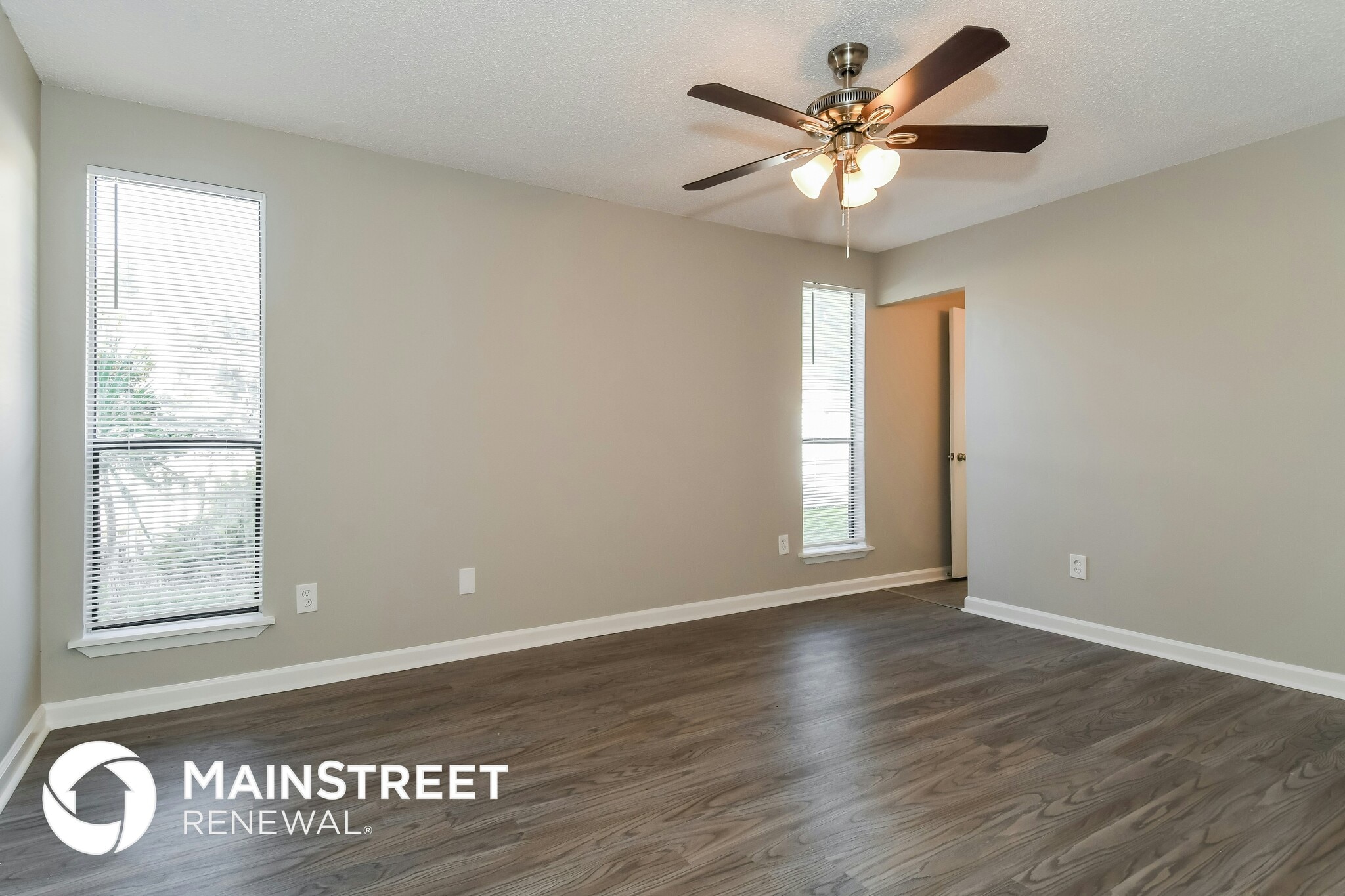 Building Photo - 11665 Summer Tree Rd N