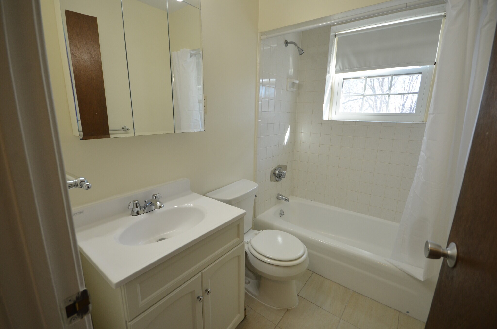 Building Photo - 3 Brattle Dr