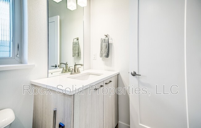 Building Photo - 3628 Red Feather Trl