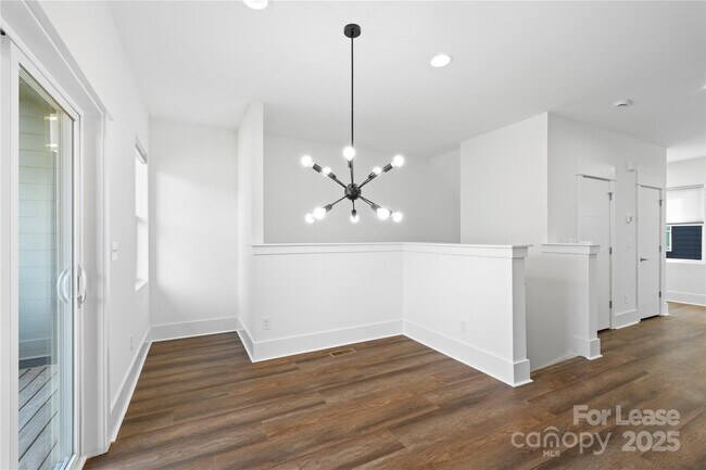 Building Photo - 1712 Pegram St