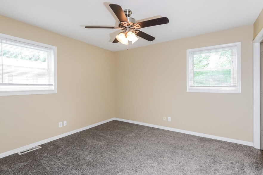 Building Photo - 1238 Brandt Dr