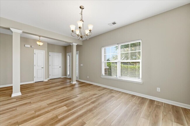 Building Photo - Spacious 5-Bedroom Home in the Live Oak Community – Richmond Hill, GA