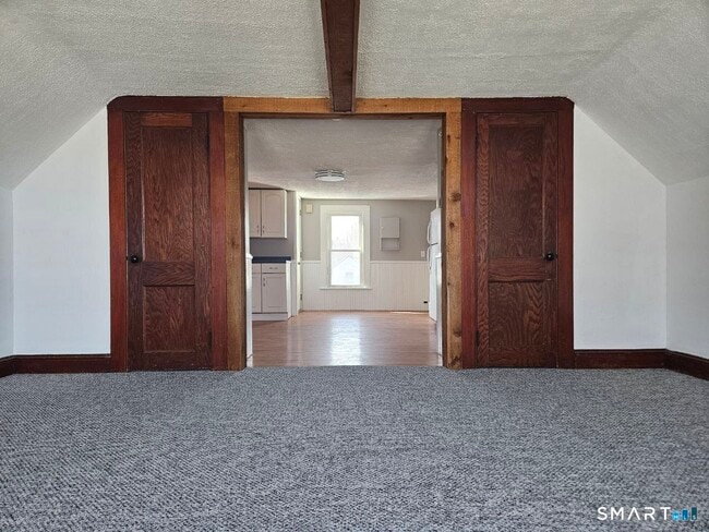 Building Photo - 21 Sigourney St