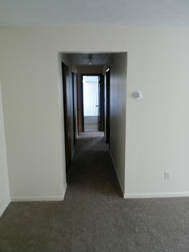 Building Photo - Heritage House