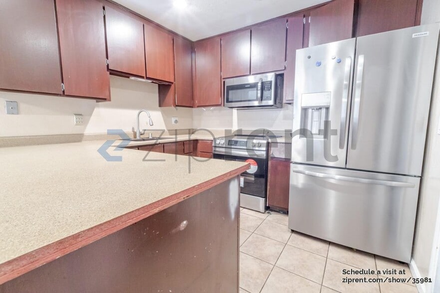 Building Photo - 10978 Hirschfeld Way