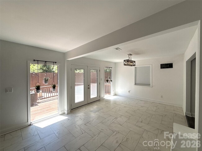 Building Photo - 6814 Pence Rd