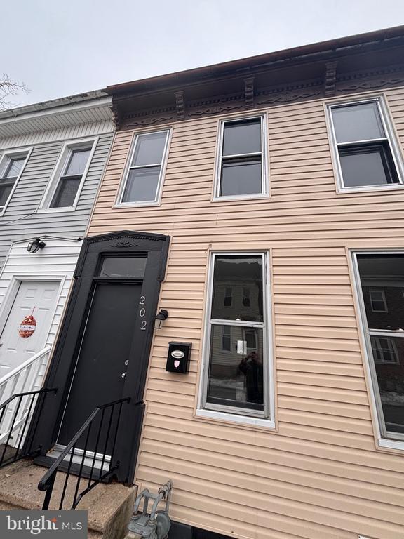 Building Photo - 202 Park Pl