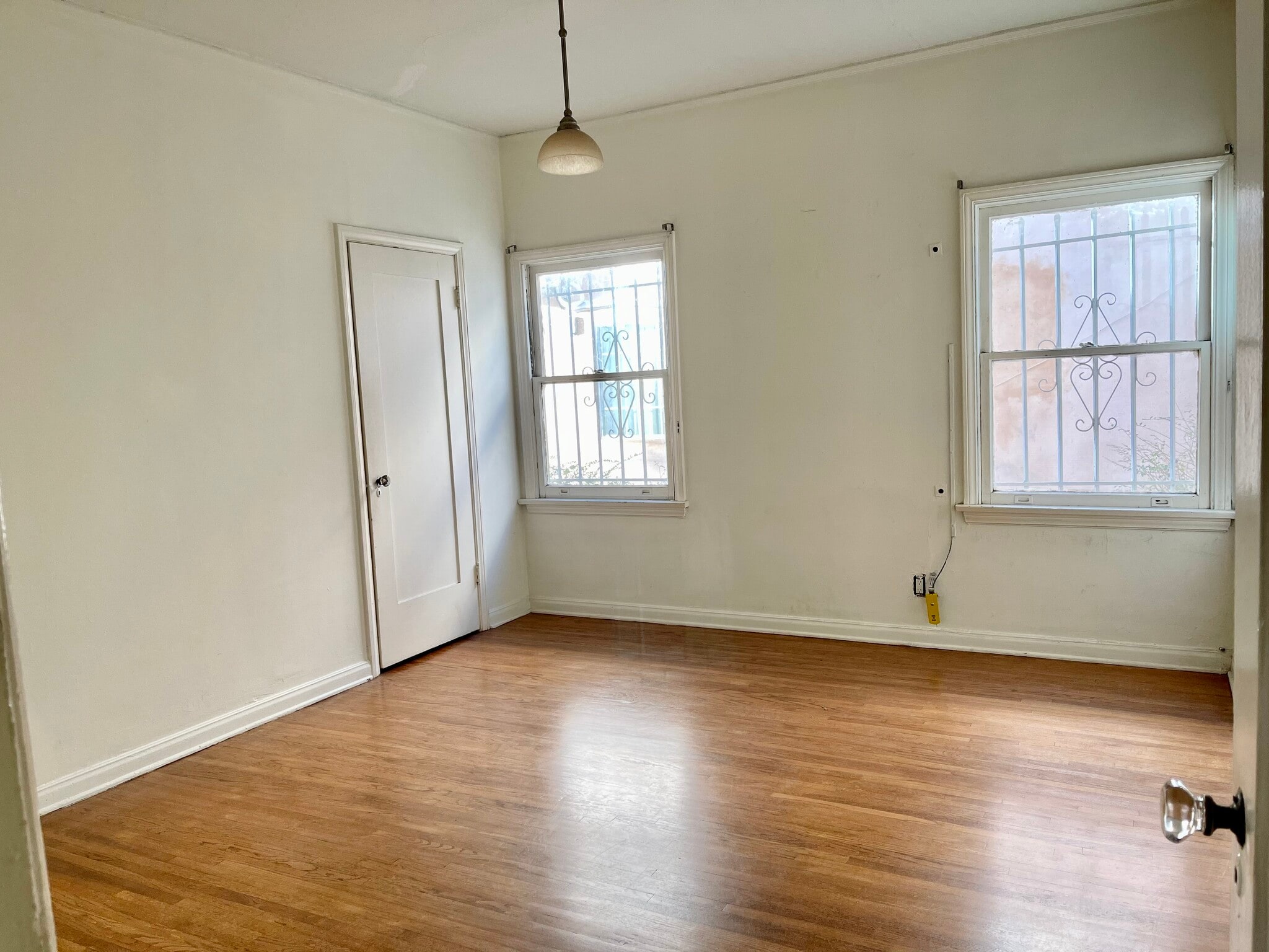 Building Photo - 1017 Meadowbrook Ave