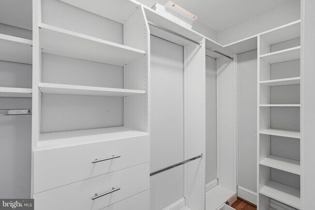 Building Photo - 3839 Beecher St NW