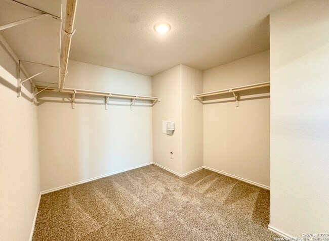 Building Photo - 349 Trent Dr