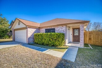 Building Photo - *MOVE IN SPECIAL* Beautiful 3 Bedroom Home with Granite Countertops & Large Backyard
