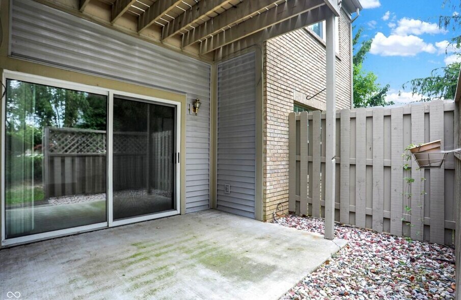 Building Photo - 3701 Magenta Ln
