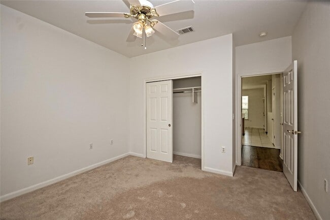 Building Photo - 112 Bluebell Dr