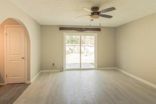 Building Photo - 39 Ginger Springs Pl