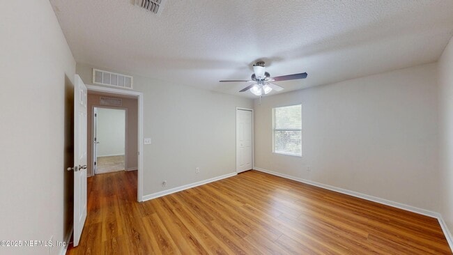 Building Photo - 5000 Magnolia Valley Dr