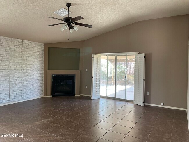 Building Photo - 3233 Muddy Point Ln