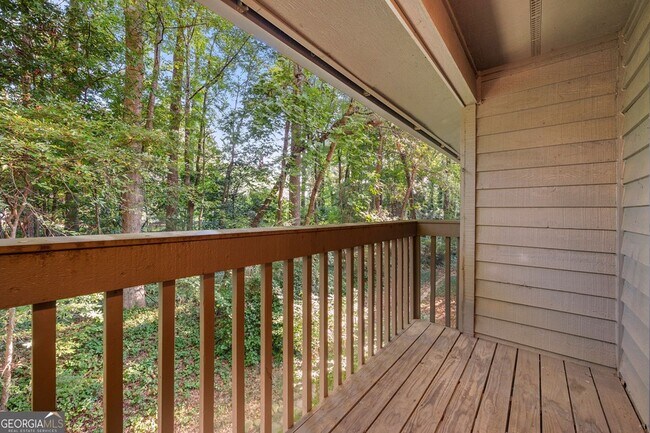 Building Photo - 1306 McClelen Way