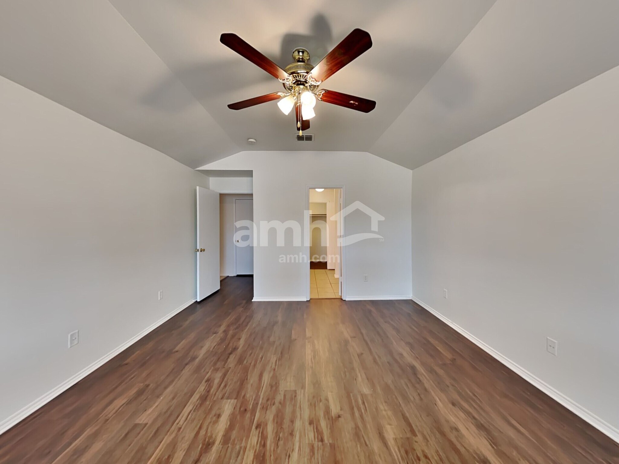 Building Photo - 9109 King Ranch Dr