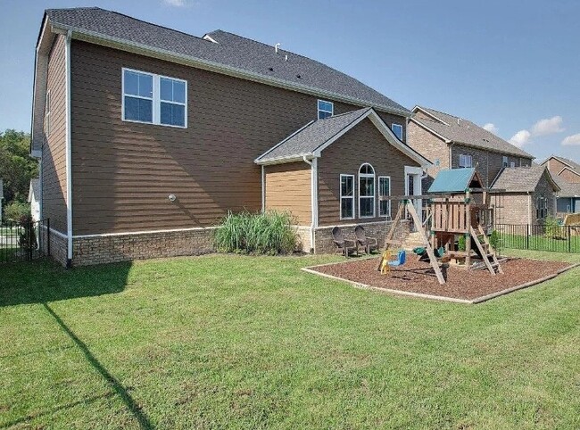 Building Photo - 8033 Brookpark Ave