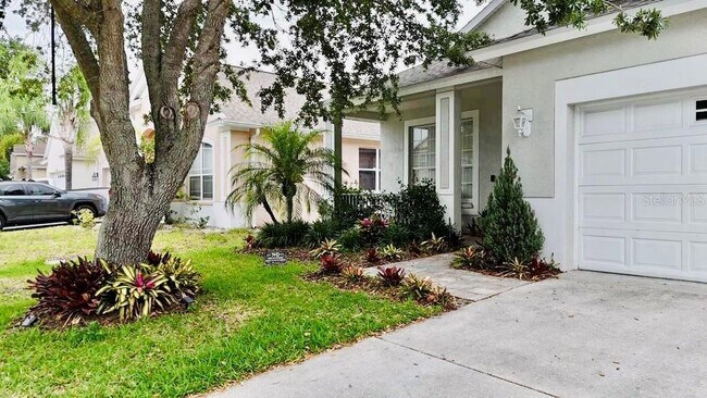 Building Photo - 24900 Oakhaven Ct