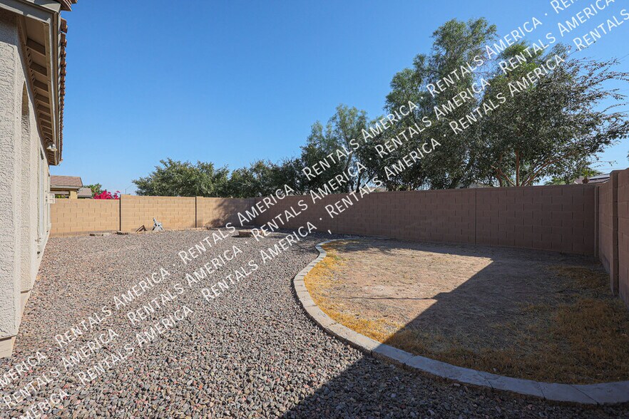 Building Photo - 15029 W Wethersfield Rd