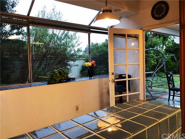 Building Photo - 15 Monaco