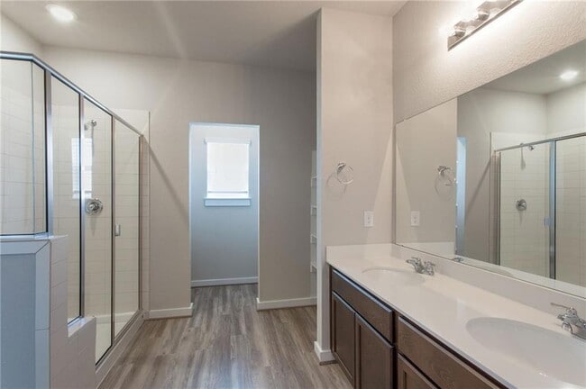 Building Photo - 17303 Leafroller Dr