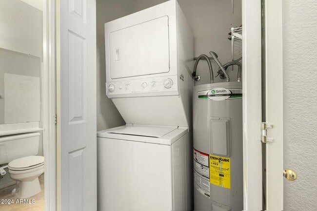 Building Photo - 2801 N Litchfield Rd