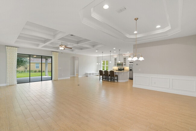 Building Photo - 202 Messina Pl