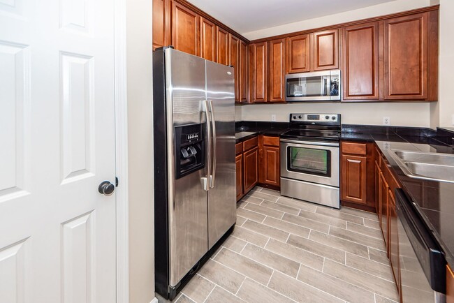 Building Photo - 4 Bedroom 2.5 Bath Home in Felder Creek - ...