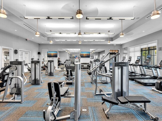 Building Photo - 8928 Bastille Cir E