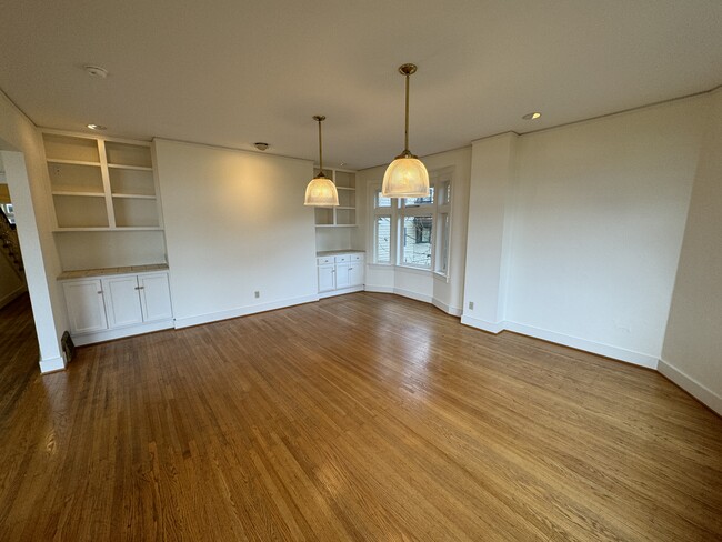 Dining Room toward built-ins - 1687 SW Montgomery Dr.