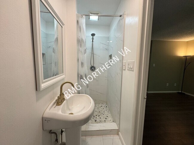 Building Photo - 2177 White Cornus Ln