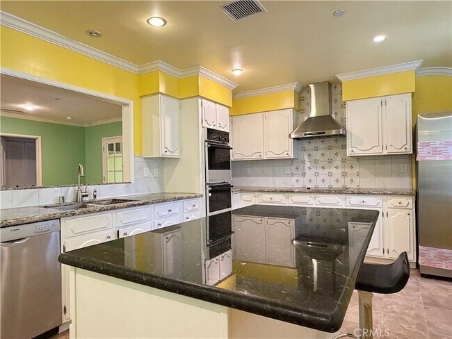 Building Photo - 1162 Panorama Dr