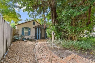 Building Photo - 424 51st St