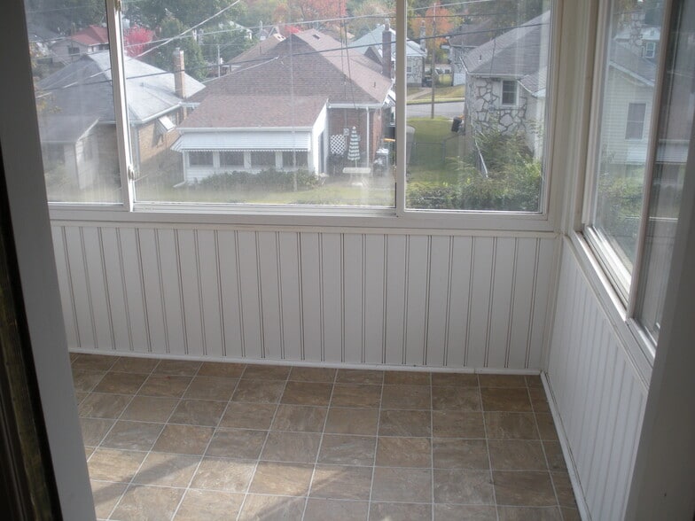 Building Photo - 3114 Kemp Dr