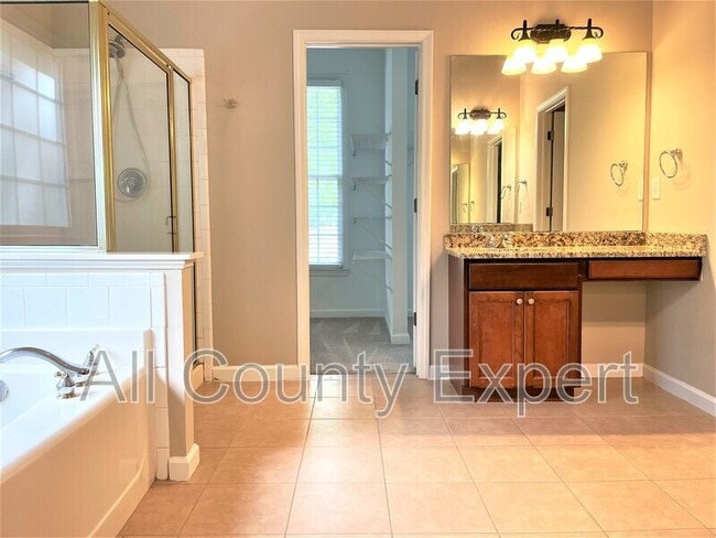 Building Photo - 3045 Spring Field Ct