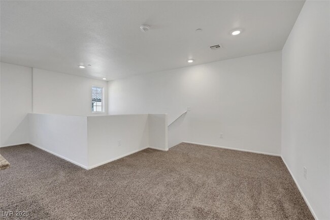 Building Photo - 4561 Woolcomber St