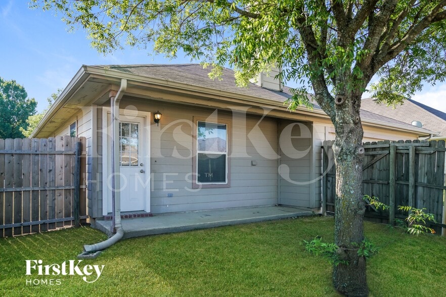 Building Photo - 7455 Concordia Ln