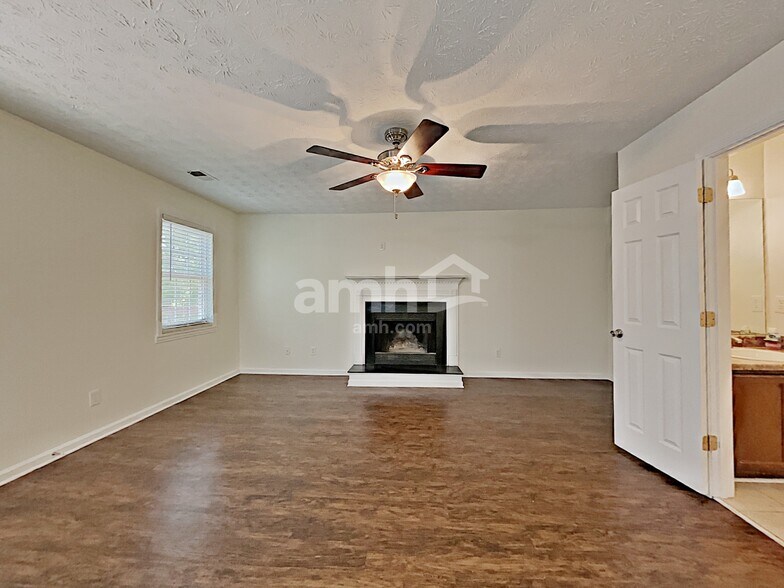 Building Photo - 505 Allens Landing Ct