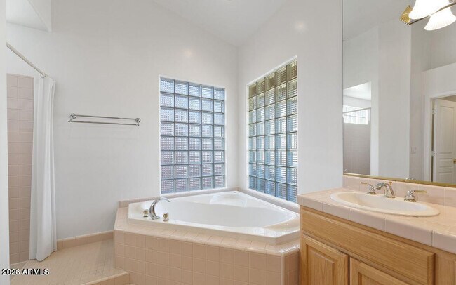 Building Photo - 1617 E Tierra Buena Ln