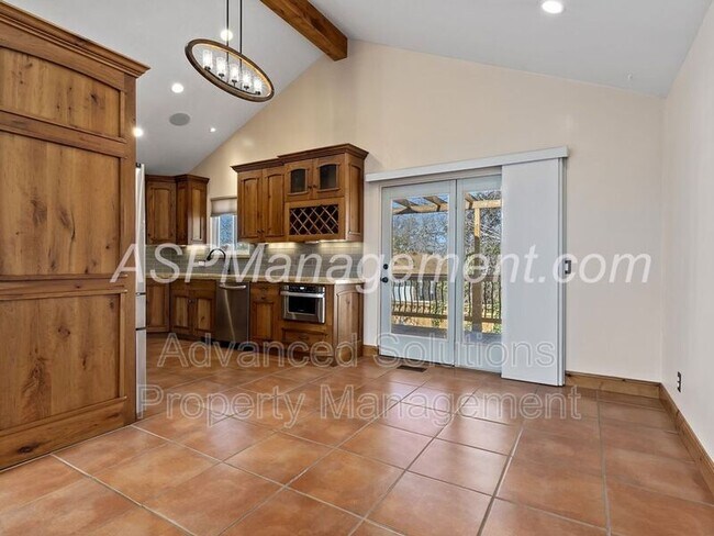 Building Photo - 10094 Faunsdale Dr