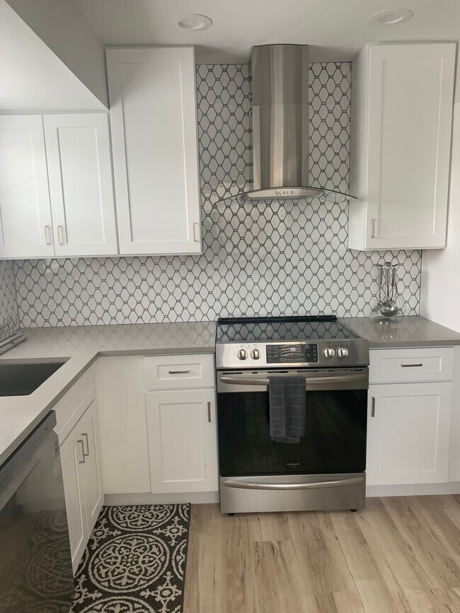 all new appliances - 21 Colonial Club Dr