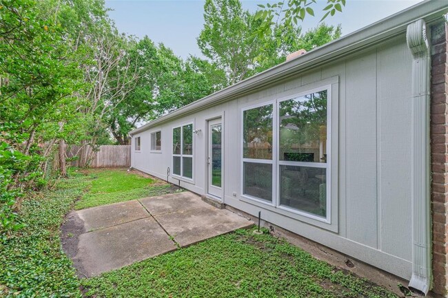 Building Photo - 2314 Silver Sage Dr