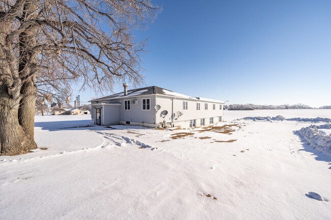 Building Photo - Colton 8-plex