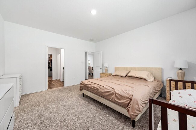 Building Photo - 24214 Montcliff Bend Ln