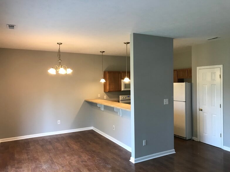 dinning/kitchen - 10440 Platinum Dr