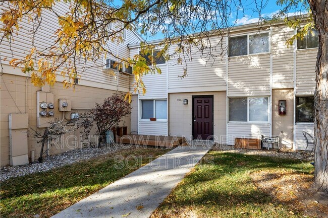 Building Photo - 926 S Curtis Rd